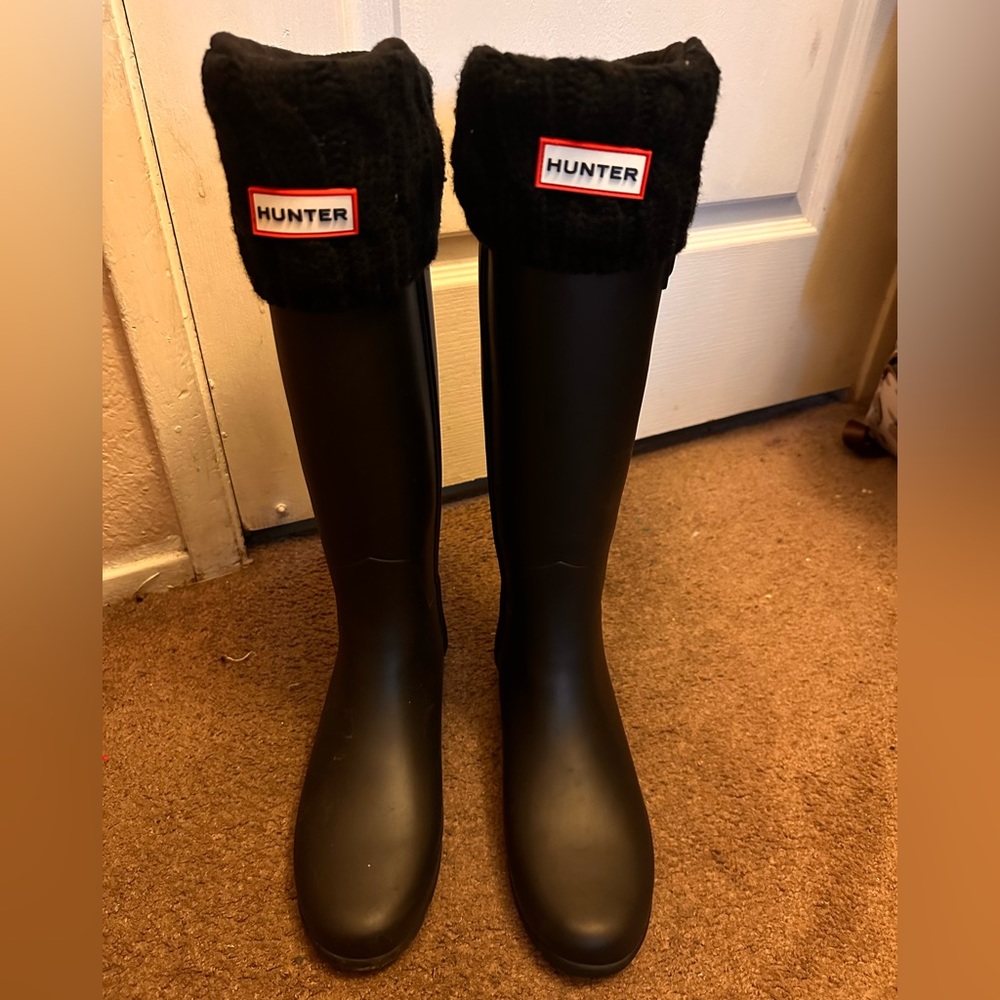 Hunter rain boots with Hunter rain boot socks.
